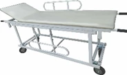 Каталка медицинская для транспортировки пациентов ( Каталка кушетка):uz:Bemorlarni tashish uchun tibbiy aravacha (Araba divan)