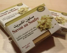 Tabiiy isiriq efir moyi